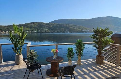 Tromso Villa | Kaldfjord Sea House