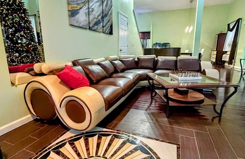 Stroudsburg Casa | Kaleidoscope Cottage, near Outlets, and all that Poconos has to offer