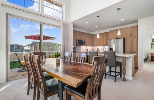 Makaha Valley Casa | Kalo Homes ~ Mauka to Makai
