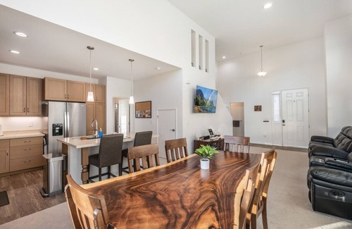 Makaha Valley Casa | Kalo Homes ~ Mauka to Makai