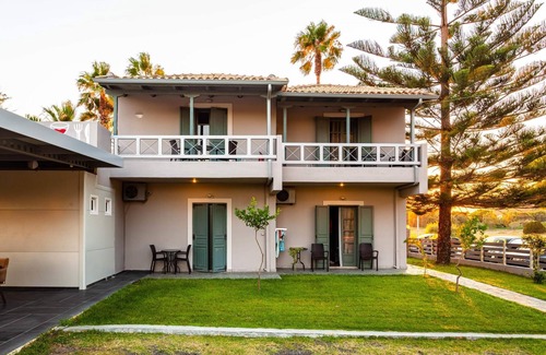 Kalogria Apartamento | Kalogria Summer Retreats - Strofilia Bright Twin