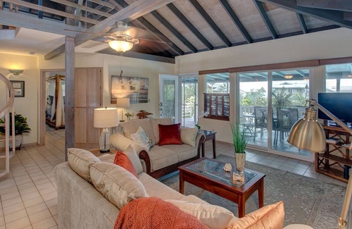 Keaau Casa | Kaloli Sunrise By The Sea 2 Bedroom Home by Redawning