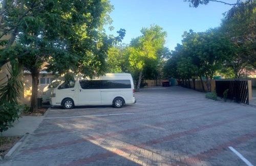 Maun Hotel | Kamanga Safari Lodge