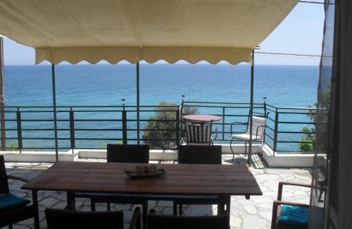 Keramidi Casa | Kamari Guesthouse