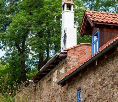 Abrahamovce Casa | Kamenny dom Pikovce