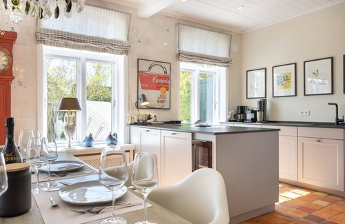 Tinnum Casa | Kampende I - Historisches Reetdachhaus mit ca. 185 m² Nutzfläche im Erd- und Obergeschoss