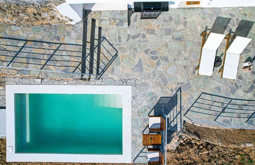 Livadia Casa | Kampos View - Quiet House at the end of the Road