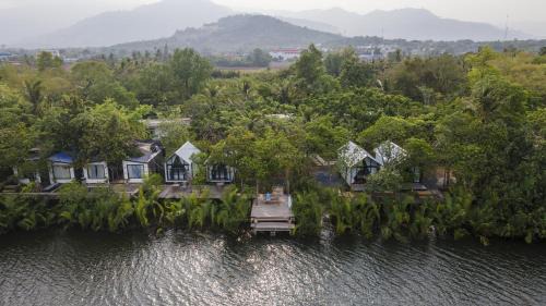Kampot Hotel | Kampot Riverfront Boutique