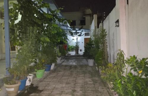 Ayodhya Casa | Kanak Bihari Yatri Niwas, 100 Meter Ram Ki Paidi, Saryu River