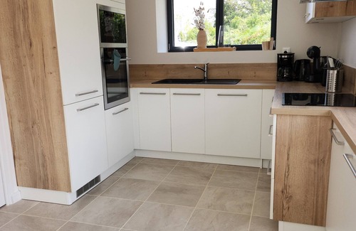 Plounevez-Lochrist Casa | Kanevedenn - Maison Spacieuse Avec SPA Extérieur Privatif à 5 Minutes des Plages