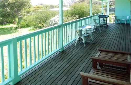 Baudin Beach Casa | Kangaroo Island in Style: Free WiFi, Beach Access, Wildlife, and Fishing!