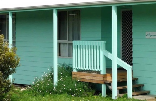 Baudin Beach Casa | Kangaroo Island in Style: Free WiFi, Beach Access, Wildlife, and Fishing!