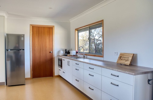 Bumbaldry Cabaña | Kangarooby Cottage – A Peaceful Off-grid escape