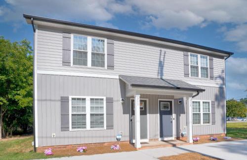 Kannapolis Casa | Kannapolis Excellent Sleep Experience - Pet Friendly