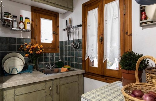 Trikolonoi Casa | Kanto's Guesthouse