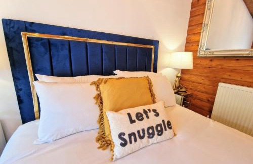 Blairgowrie Cabina | Kaoglen Squirrel Drey-Hot Tub-Pet Friendly-Perth