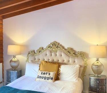 Blairgowrie Cabina | Kaoglen Squirrel Drey-Hot Tub-Pet Friendly-Perth