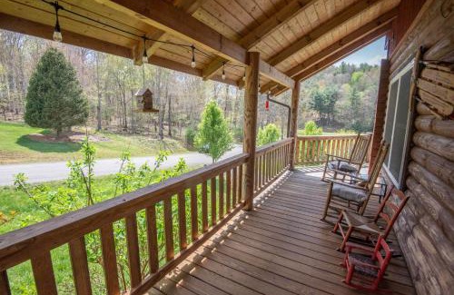 Jefferson Casa | Kapena Escape on the Lake- Views, Hot Tub, Nearby River Access
