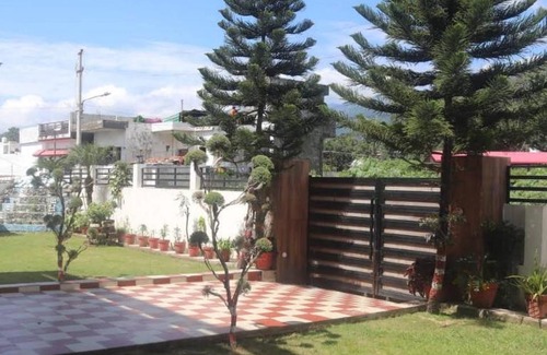 Bullawala Casa | Kapoor Villa Guesthouse