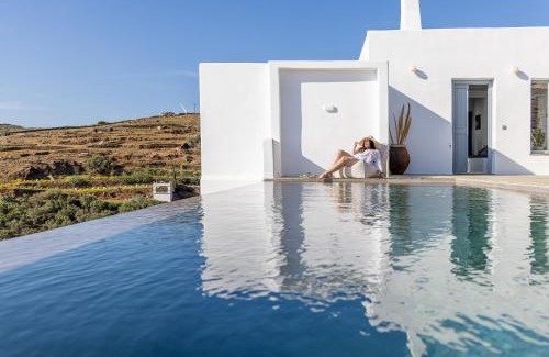 Exomvourgo Villa | Kapsalos Villas