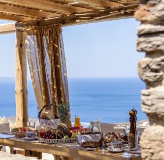 Exomvourgo Villa | Kapsalos Villas