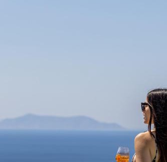Exomvourgo Villa | Kapsalos Villas