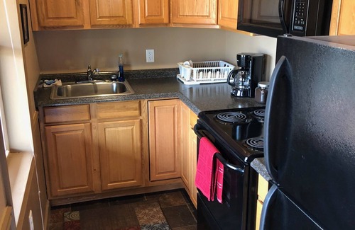 Moorcroft Cabina | Kara Creek Ranch - Double Bed Cabin with Kitchen #7