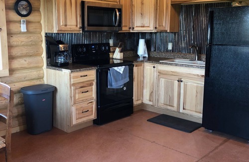 Sundance Casa | Kara Creek Ranch - Log Cabin