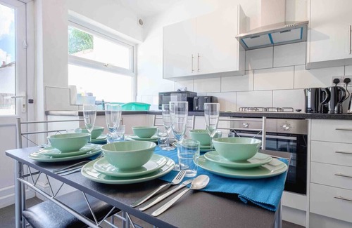 Staple Hill Apartamento | Karah Suites - Lansdown Road