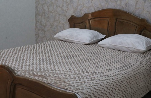 Karakol Cama Y Desayuno | Karakol J.A city Hotel