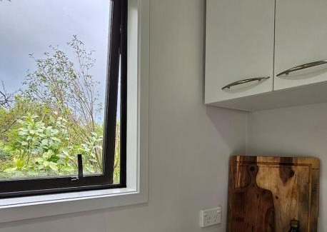 Solway Apartamento | Karamu- Spacious, quiet, and close to amenities