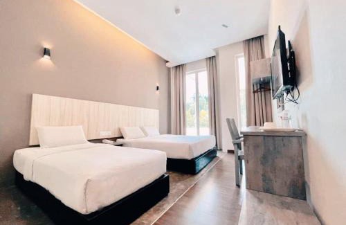 Tanjung Hotel | KARANG TIMUR Hotel