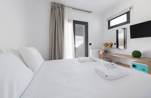 Messaria Hotel | Karat Suites