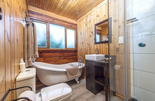 Kenton on Sea Cabina | Kariega Game Reserve - Main Lodge