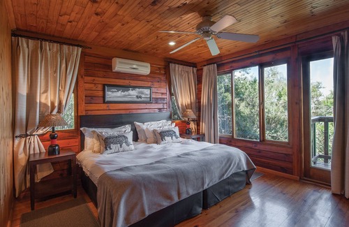 Kenton on Sea Cabina | Kariega Game Reserve - Main Lodge