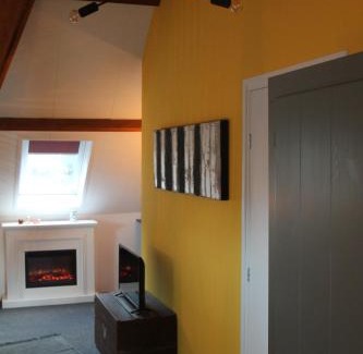 Lutten Apartamento | Karin's kruidenhoeve B&B kamer Kamille met Finse sauna