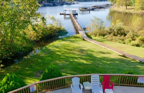 Linn Creek Casa | Karis Cottage - A 20 Acre Lakefront Estate, 6 + bd / 4bth, piscina y muelle