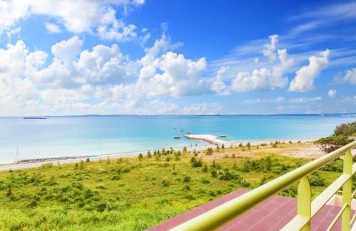 Kin Apartamento | Kariyushi Condominium Ocean Hills Chouraku Stay