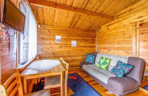 Dabki Apartamento | KARMAZYNOWY RAJ