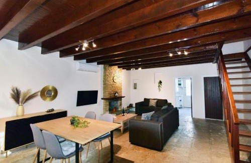 Agios Ioannis Peristeron Casa | Karmela's Cottage by CorfuEscapes