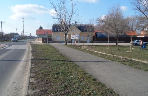 Cserkeszolo Apartamento | Karneol Apartmanház Cserkeszőlő