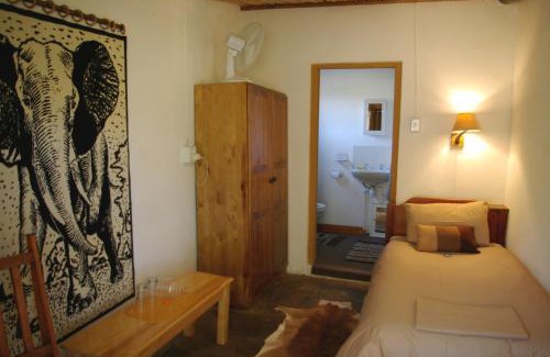 Inxuba Yethemba Casa | Karoo Pred-a-tours/Cat Conservation Trust