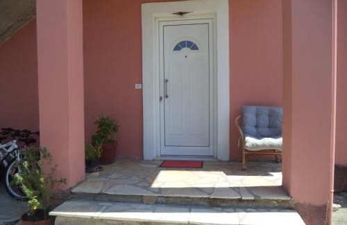 Petaleia Apartamento | Karoubis Studio