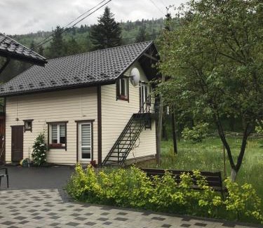 Mykulychyn Chalet De Esquí | Karpatske Vidlunnya