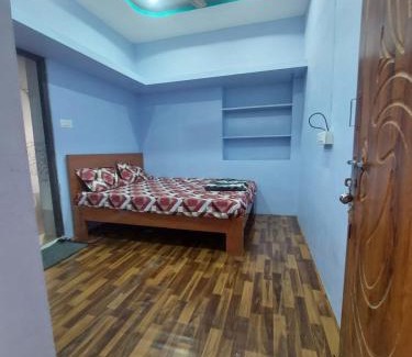 Kamalapur Casa | Karthik family guest house