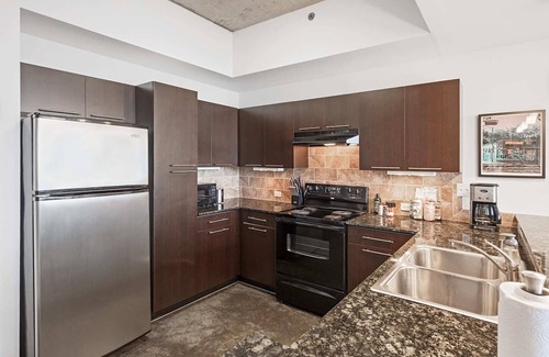 Second Street District Apartamento | Kasa | Austin | Breathtaking 1BD/1BA 2nd Street District Apartment