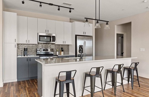 Ballpark Apartamento | Kasa | 2BD, Family Friendly | Denver