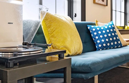 East Liberty Apartamento | Kasa Classic Studio Near Carnegie Museum of Art The Maverick