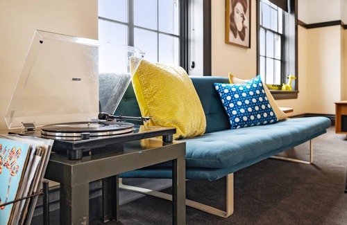 East Liberty Apartamento | Kasa Classic Studio Near Carnegie Museum of Art The Maverick
