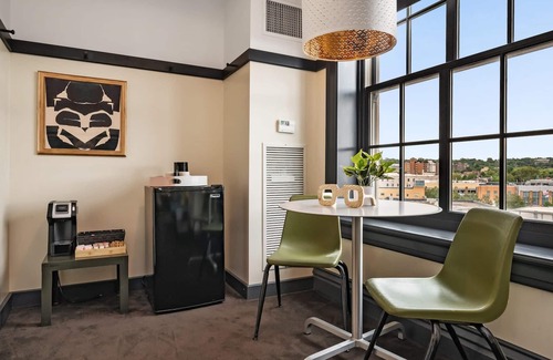 East Liberty Apartamento | Kasa Classic Studio Near Carnegie Museum of Art The Maverick